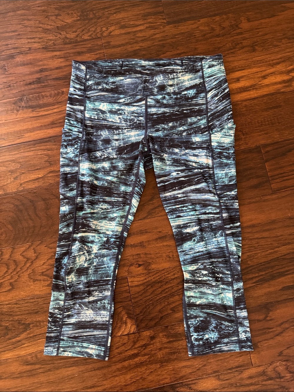 Lululemon Speed Up Crop 21”